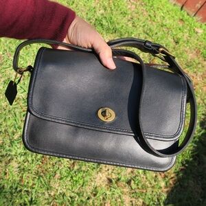 ✨ Vintage Coach Compartment Bag✨